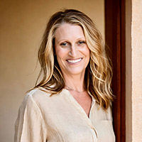 seward-headshot200.jpg